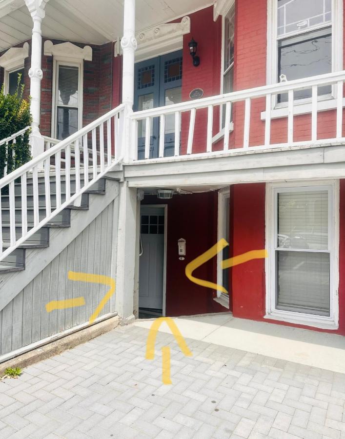 Classical Isbills Row House Close To Nyc Bayonne Exterior photo